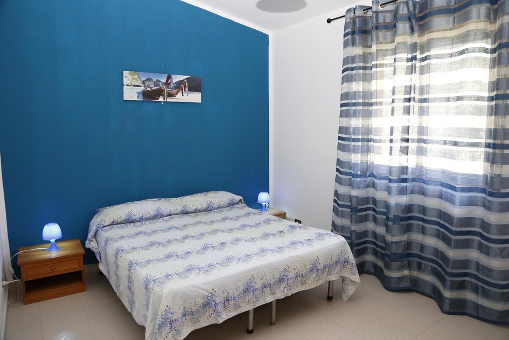 Villa Giu, Indipendent Villa Near Airport And Sea Чинизи Номер фото
